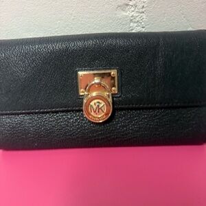 Michael Kors Hamilton Large Lock Wallet